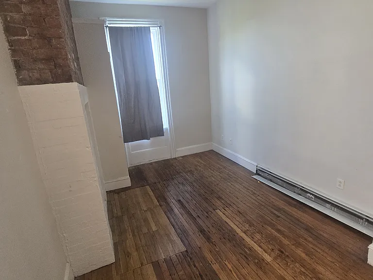92 Wayne St #4L — Photo 4