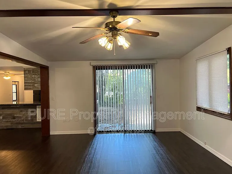 600 NE 63rd Ct — Photo 9