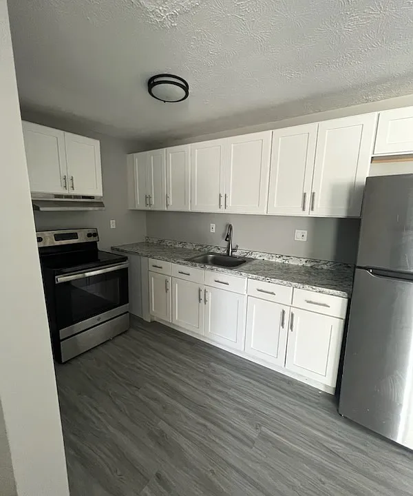 412-416 Franklin Ave #C02