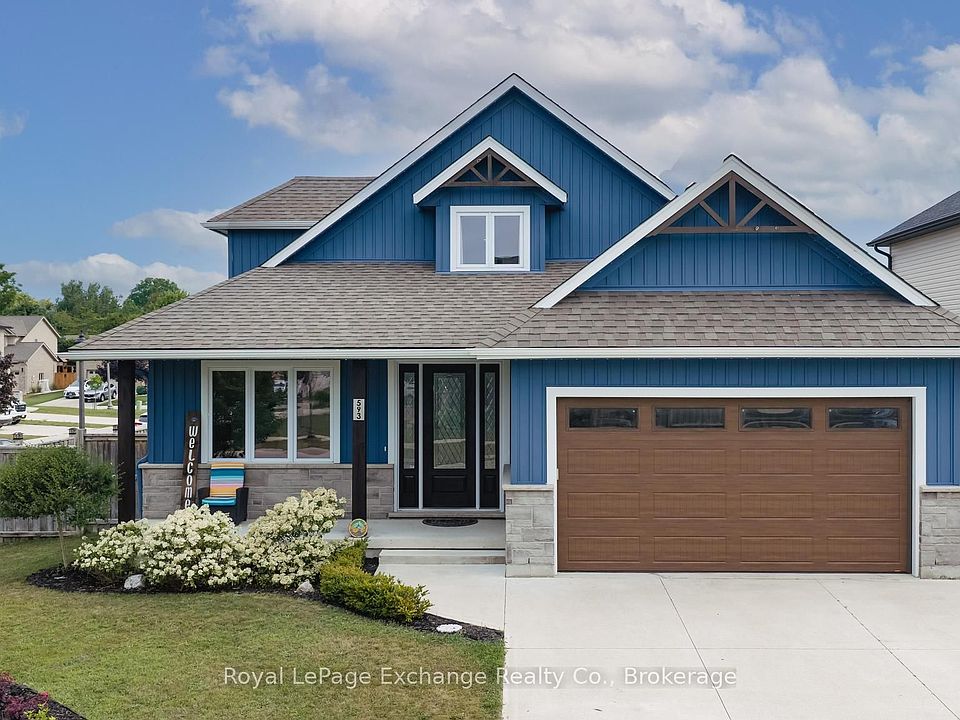 1st image of 593 Morrison Cres