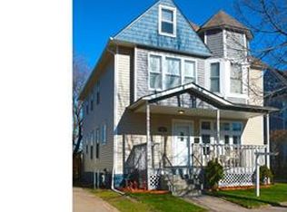 1049 Hague Ave, Saint Paul, MN 55104