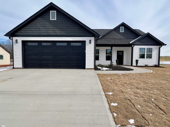 515 Bill Lattimore Rd, Chesnee, SC 29323