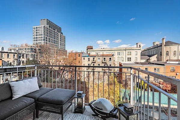 Sold by Corcoran | media 6