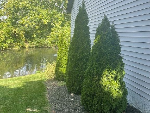 5th image of 921 Westland Dr