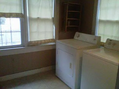 3 bed, 2100 sqft, $2,300 — Photo 4