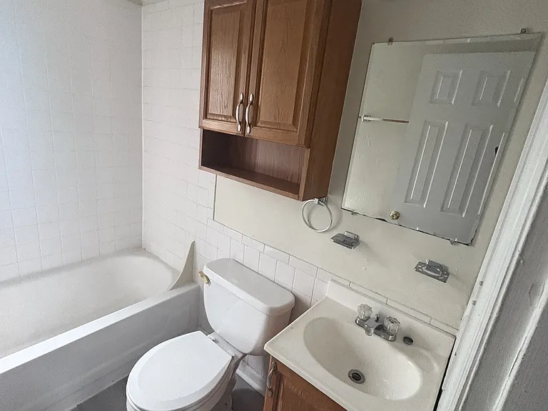 514 Corona Ave #A — Photo 8