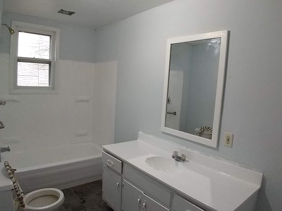2nd image of 308 Aspenwald Ave