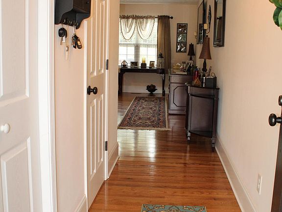 3rd image of 250 W Maine Street