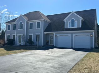 26 Fowler Farm Rd, Scarborough, ME 04074