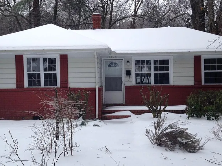 2613 Acadia St — Photo 7