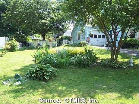 Side Yard/Garden