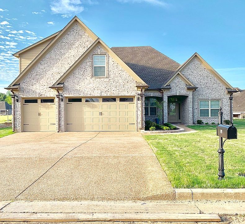 1st image of 85 Pine Valley Dr