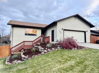 707 Highland Dr, La Grande, OR 97850