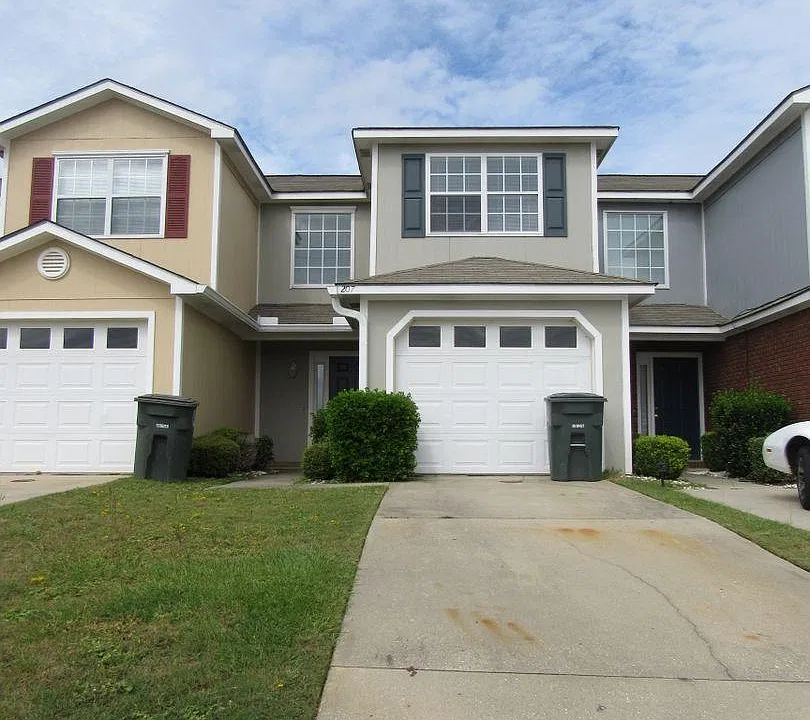207 Winthrope Ln