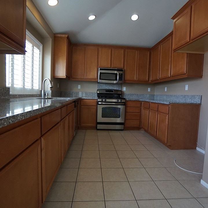1st image of 17639 Sunnydale Pl