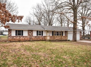 416 N Dogwood St, Strafford, MO 65757