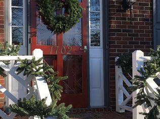 1702 Heathcliff Rd, High Point, NC 27262