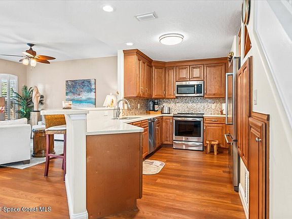 5th image of 101 Melbourne Ave APT A