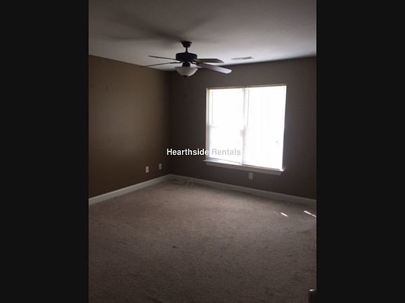 4th image of 2055B Cambria Dr