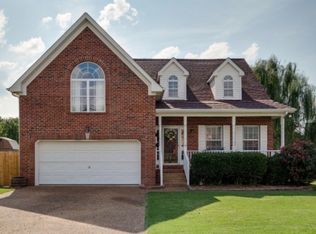 2818 Meadow Gln, Mount Juliet, TN 37122