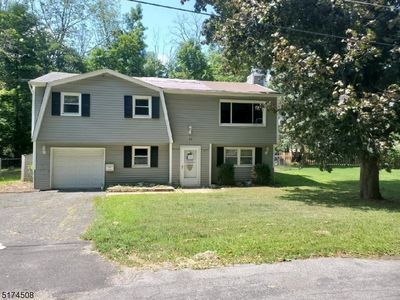 32 Roosevelt Dr, Ogdensburg, NJ, 07439