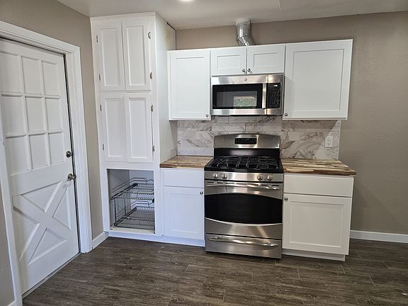 5th image of 7409 E Garfield St