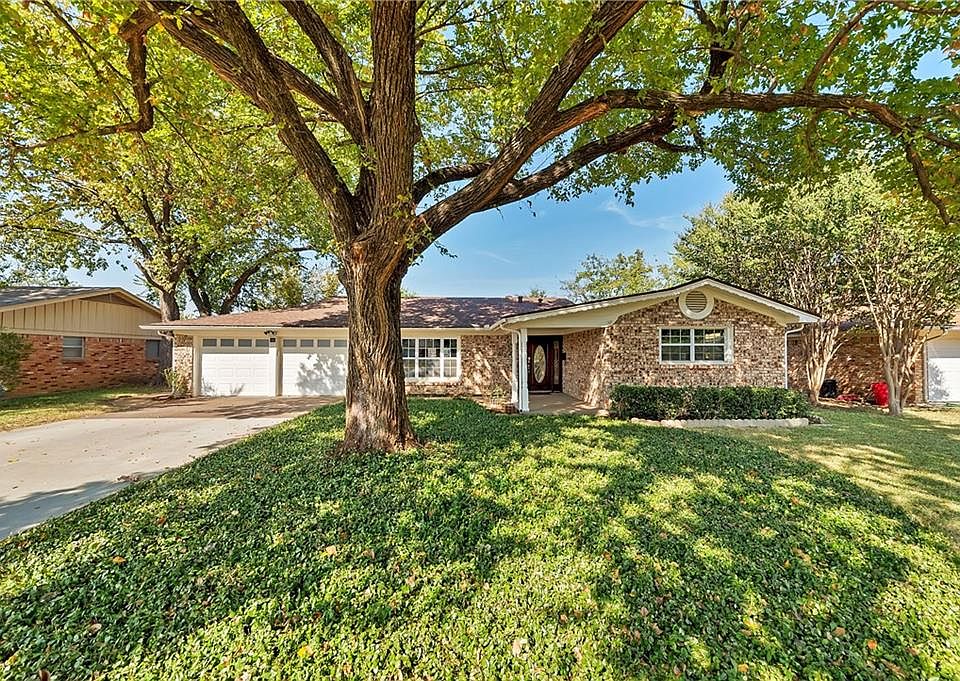 1st image of 6741 Corona Dr