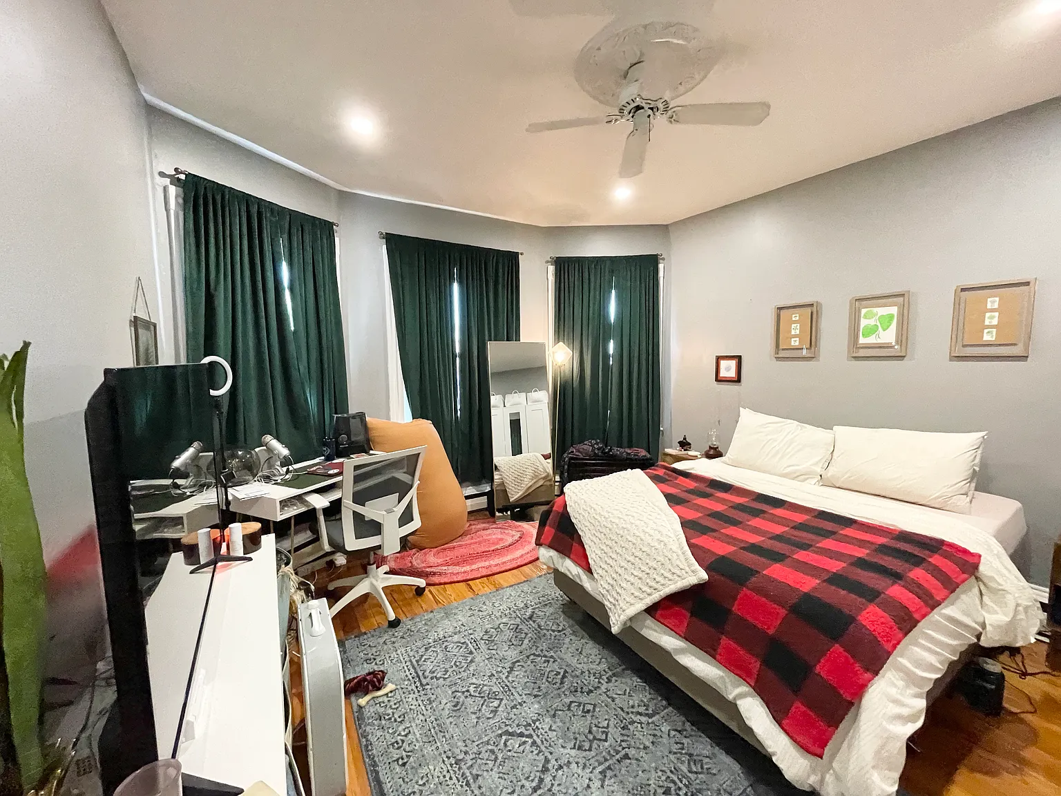 3 bed, 1200 sqft, $1,550 — Photo 3