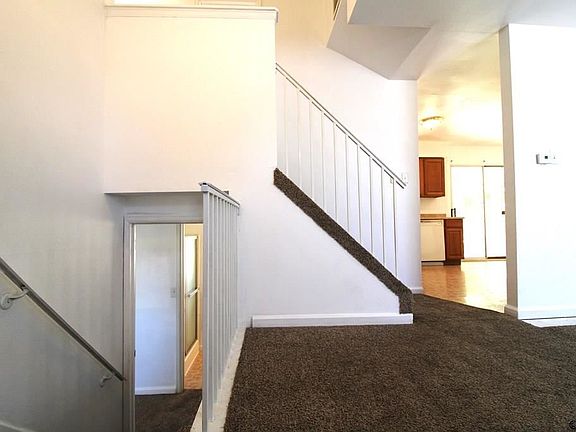 4th image of 149 Glenn Pl