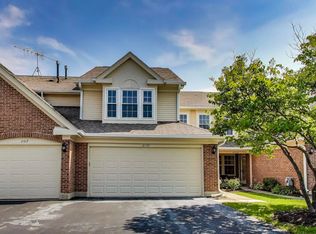 2105 Glasgow Ct, Hanover Park, IL 60133