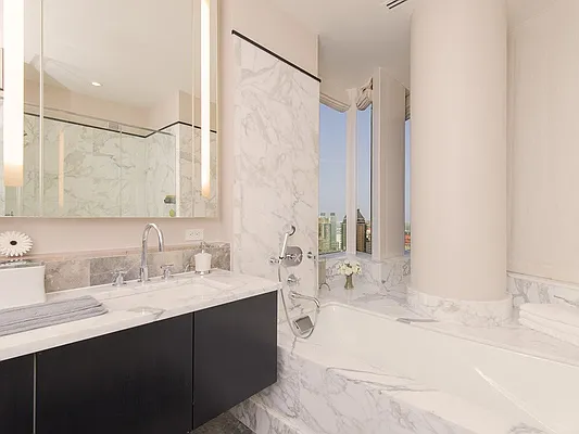 Sold by Sotheby's International Realty | media 7