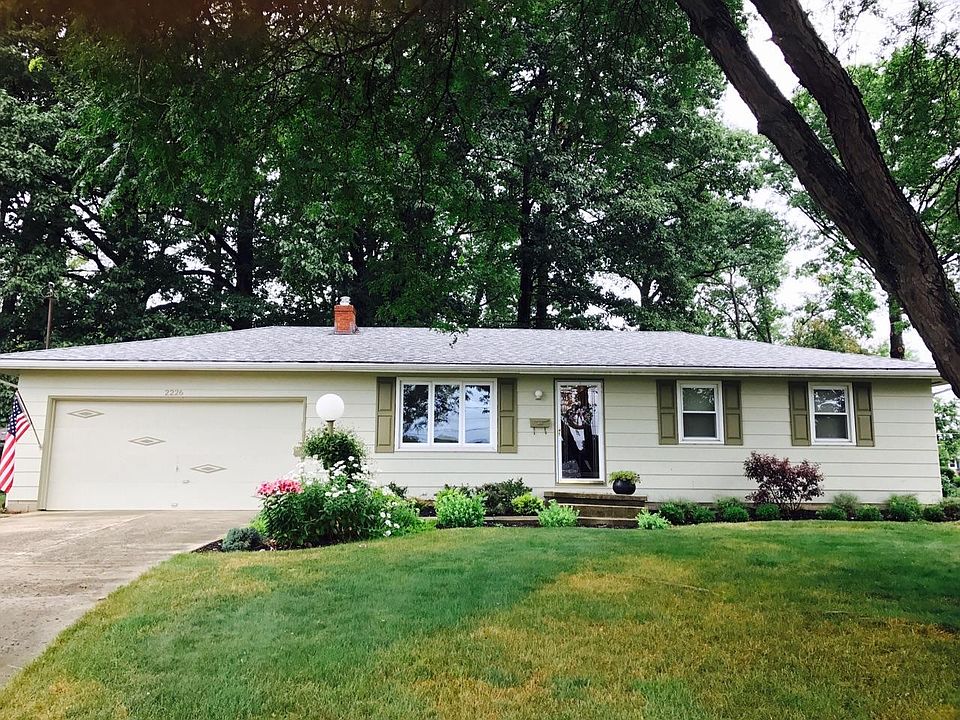 1st image of 2226 Breezewood Dr