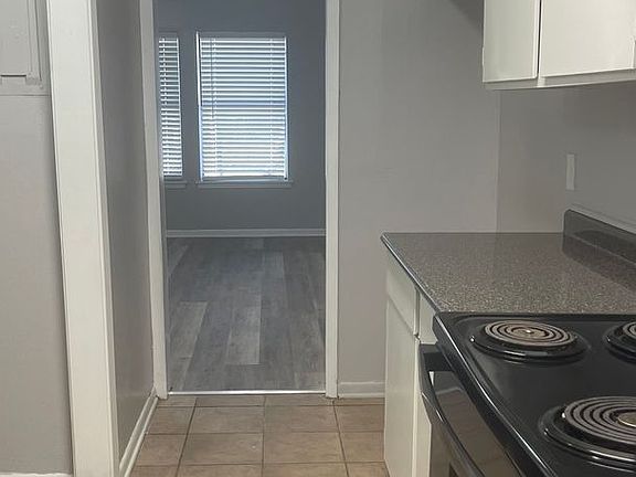 4th image of 226 Muller St APT 1