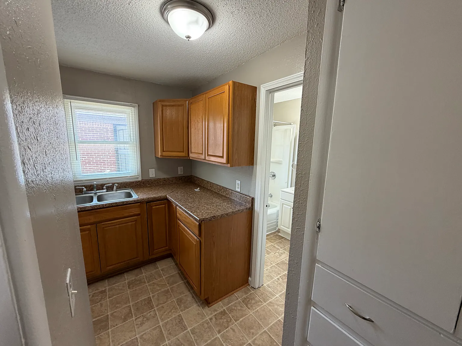 1 bed, 600 sqft, $725 — Photo 4