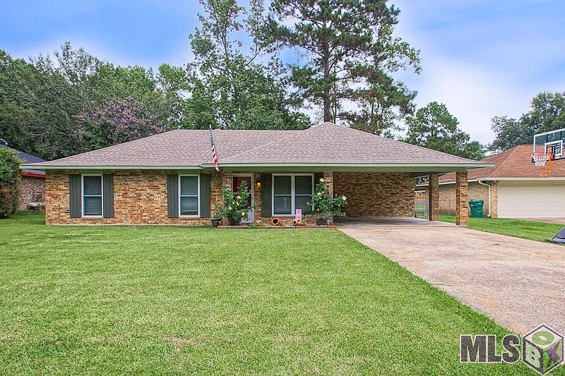 1st image of 25941 Shadow Brook Ave