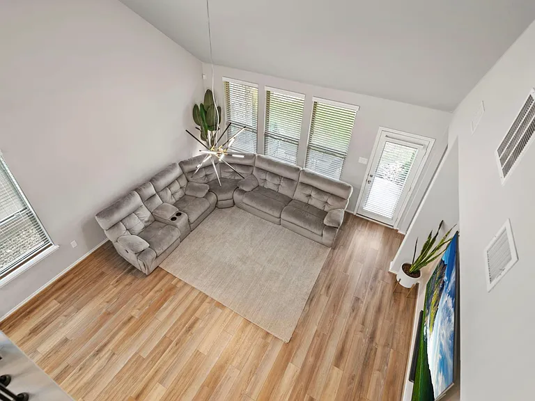 21631 Cascades Pass Ct — Photo 25