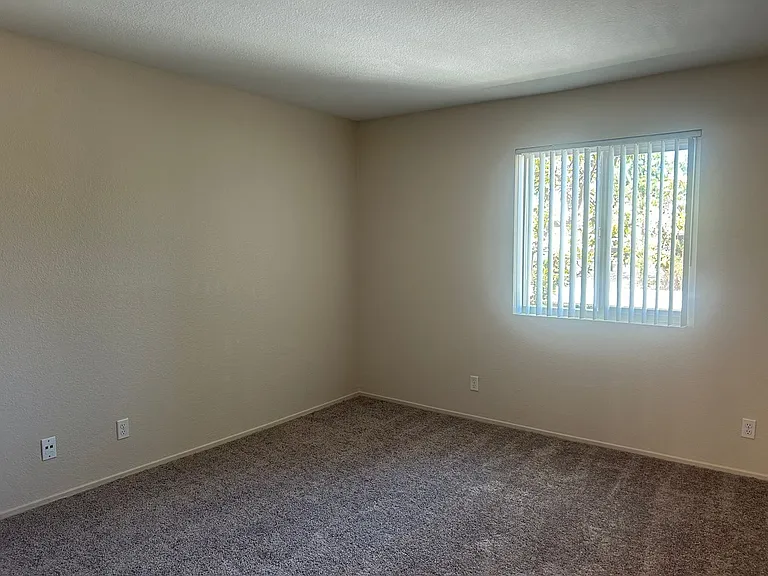 Corona Pointe Resort — Photo 136