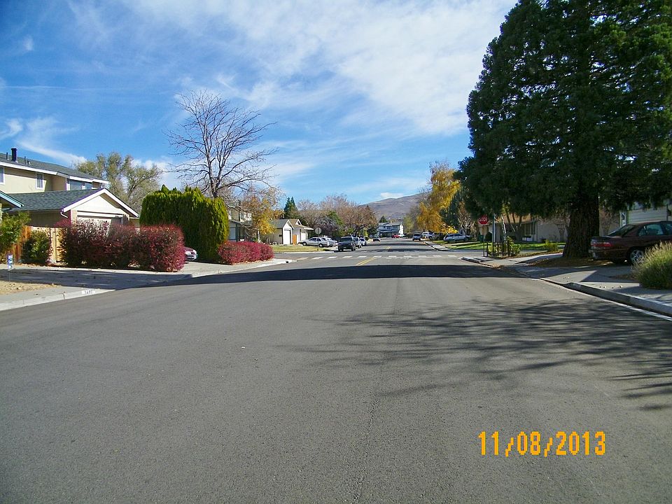 2nd image of 1480 Ridgeland Dr