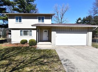 1257 Romayne Dr, Akron, OH