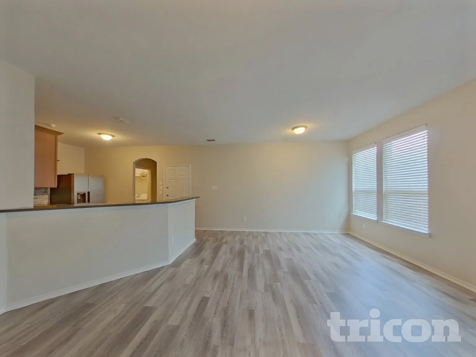 10912 Dillon Street Fort Worth TX — Photo 4