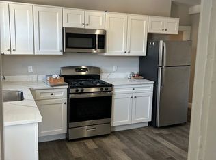 666 Metropolitan Ave APT 3, Hyde Park, MA 02136