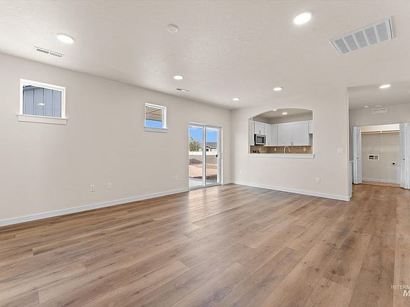 3rd image of 17858 N Onaway Avenue Block #1-lot 14