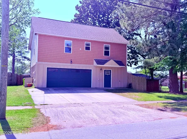 511 N B Street, Bridgeton, NC 28519