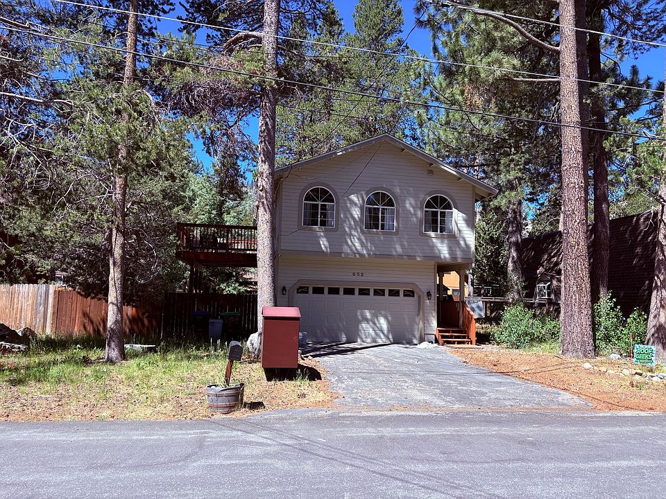 1st image of 952 Kekin St