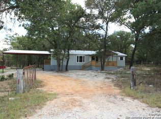 60 Post Oak Rd, La Vernia, TX 78121