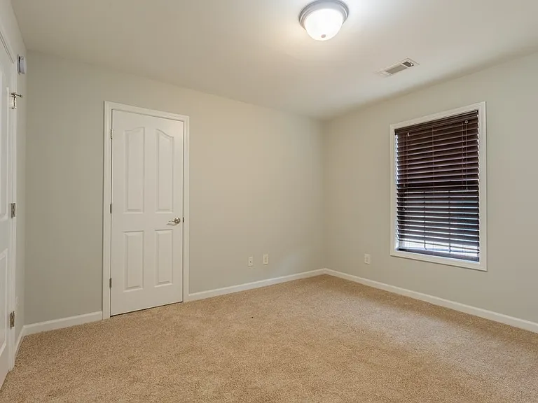 4525 Village Ct — Photo 39