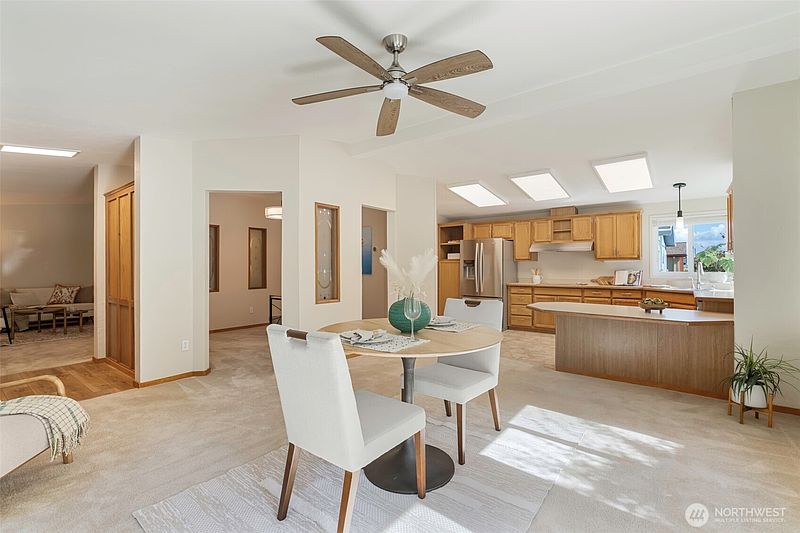 3rd image of 2306 Vista Lane