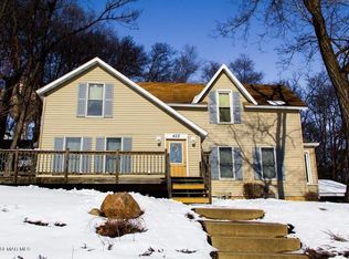 422 2nd St SW, Pine Island, MN 55963