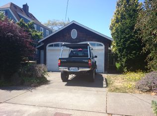 2533 28th Ave W, Seattle, WA 98199