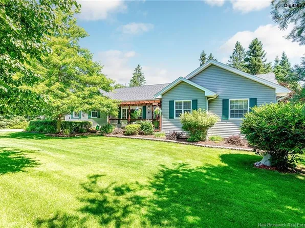 11 Collingwood Dr, Quispamsis, NB E2G 2C3